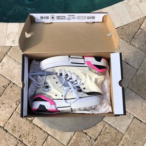 Brand New "Egret/HyperPink" Converse Size 8.5 never worn
